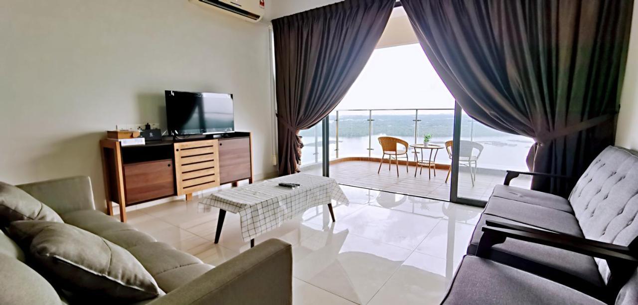 Superb Seaview Royal Strand Danga Bay Country Garden Apartment Джохор Бахру Екстериор снимка