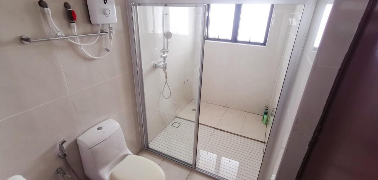 Superb Seaview Royal Strand Danga Bay Country Garden Apartment Джохор Бахру Екстериор снимка